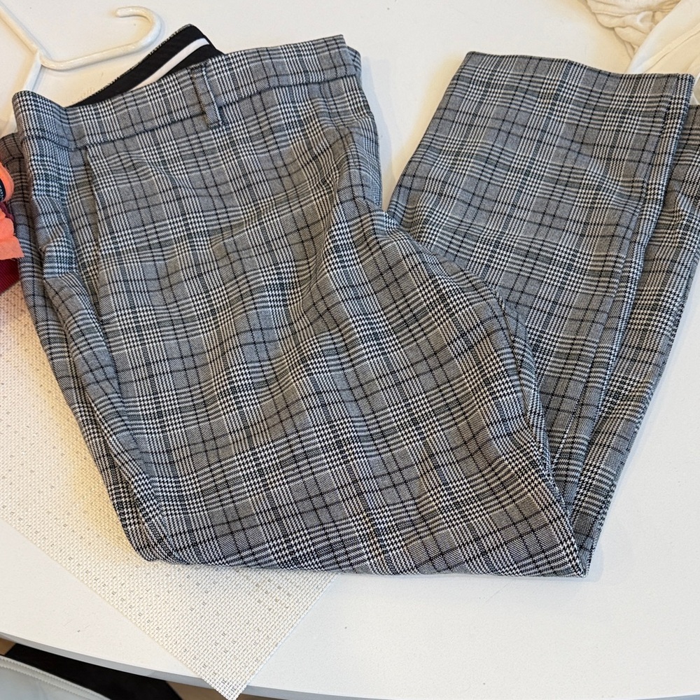 Ann Taylor Gray Plaid Trousers
